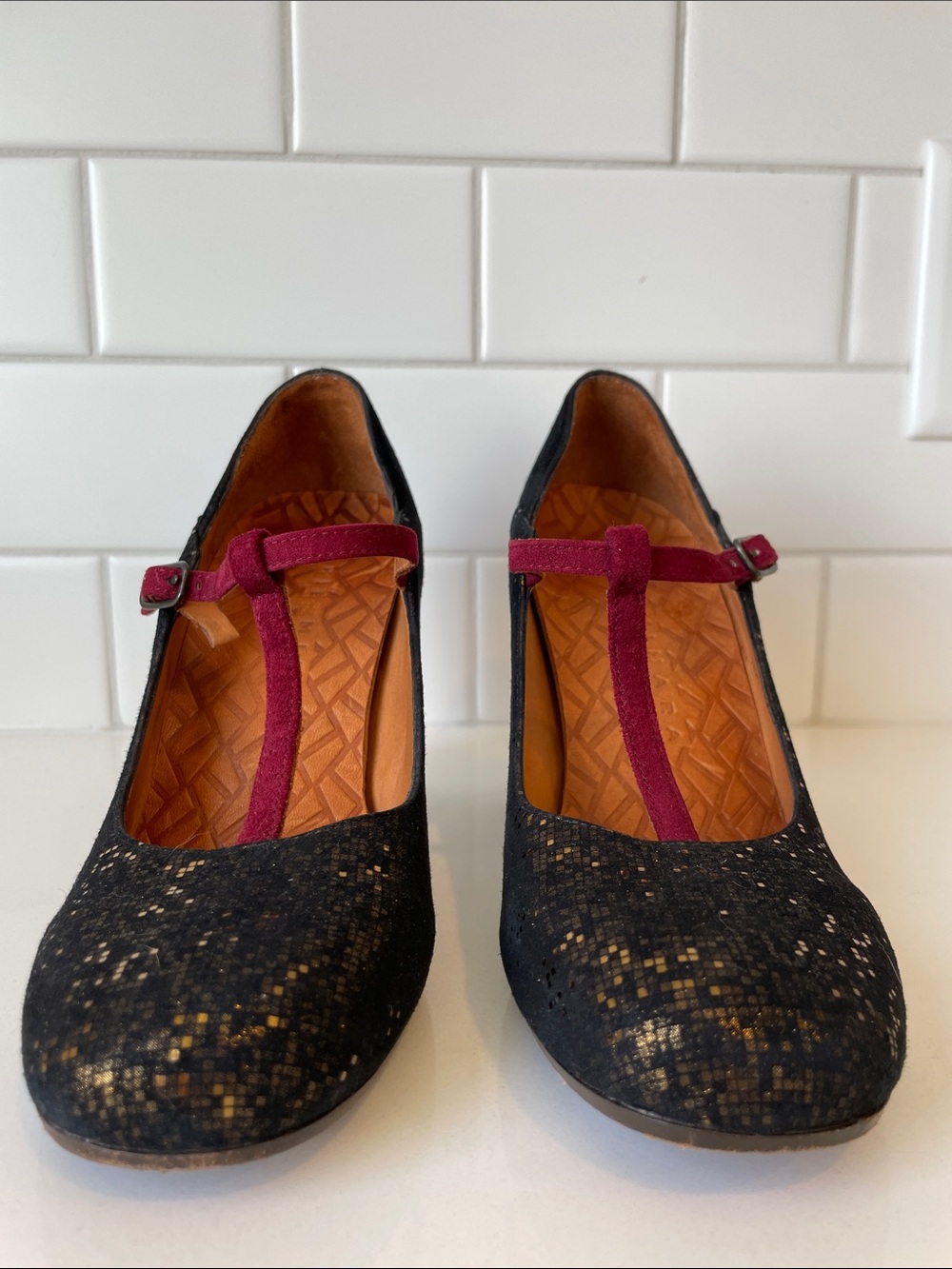 Chie Mihara Black Glitter Mary Jane Heels with Wine Pink Strap • Size 37 - Picture 13 of 16